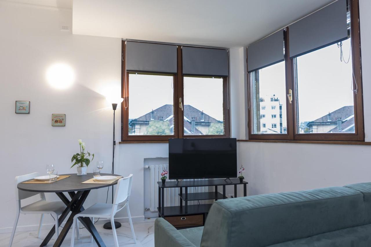 Santa Marta Apartments Мілан Екстер'єр фото