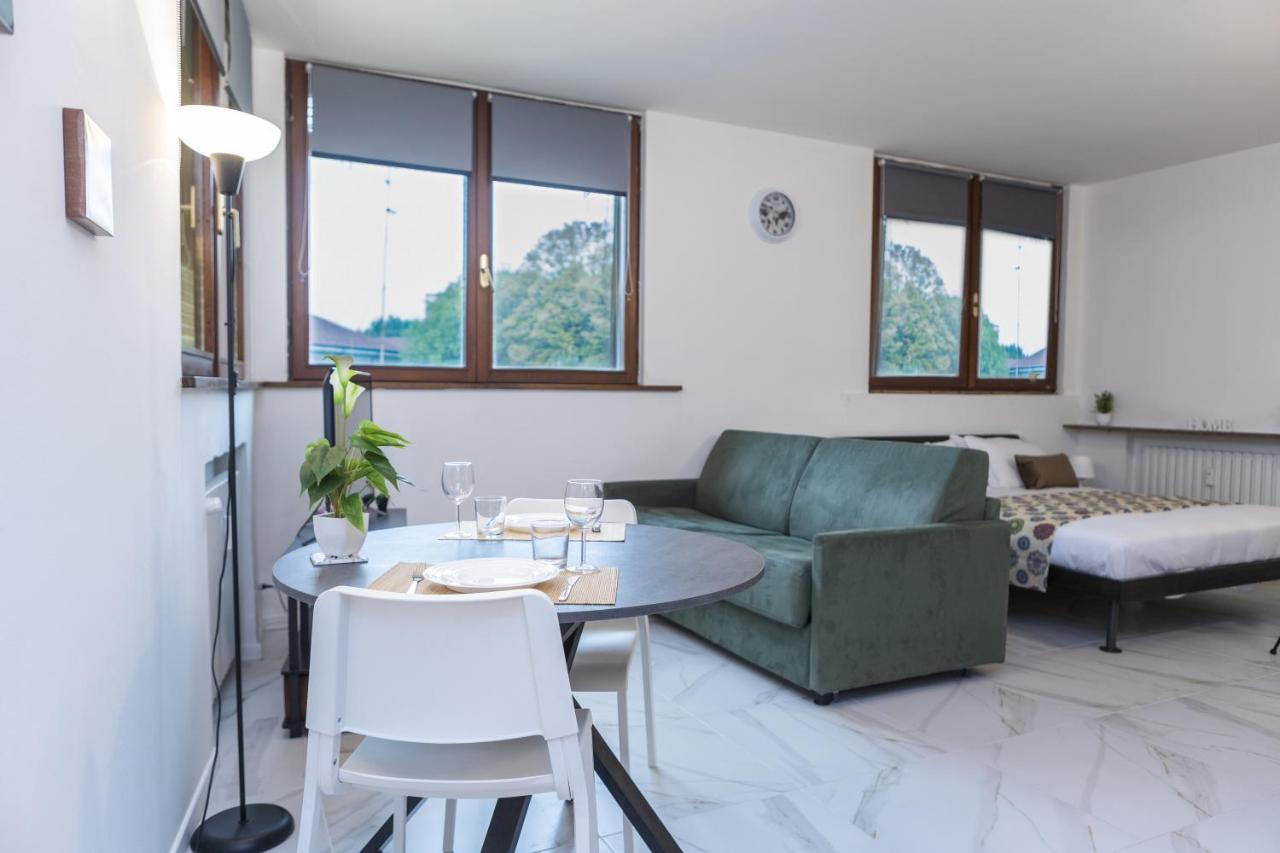 Santa Marta Apartments Мілан Екстер'єр фото