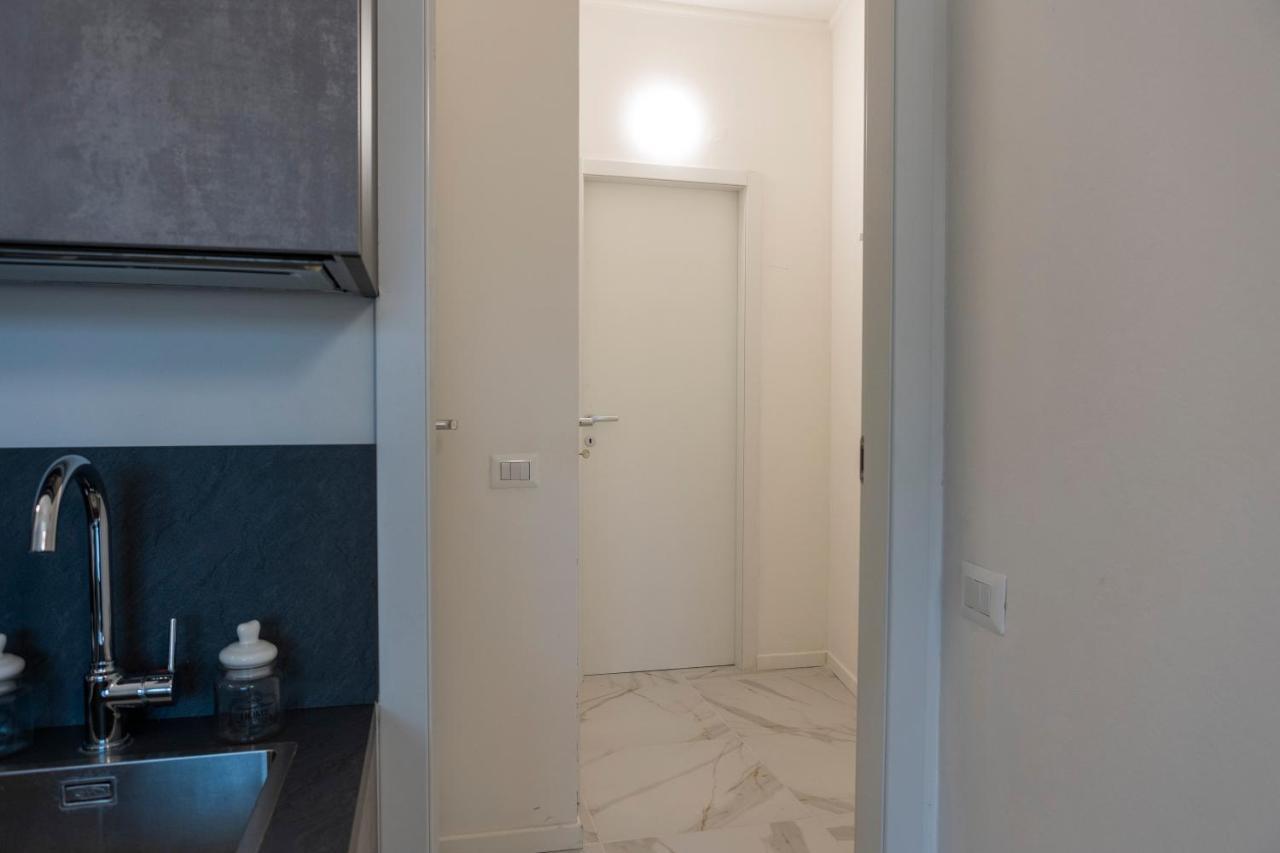 Santa Marta Apartments Мілан Екстер'єр фото