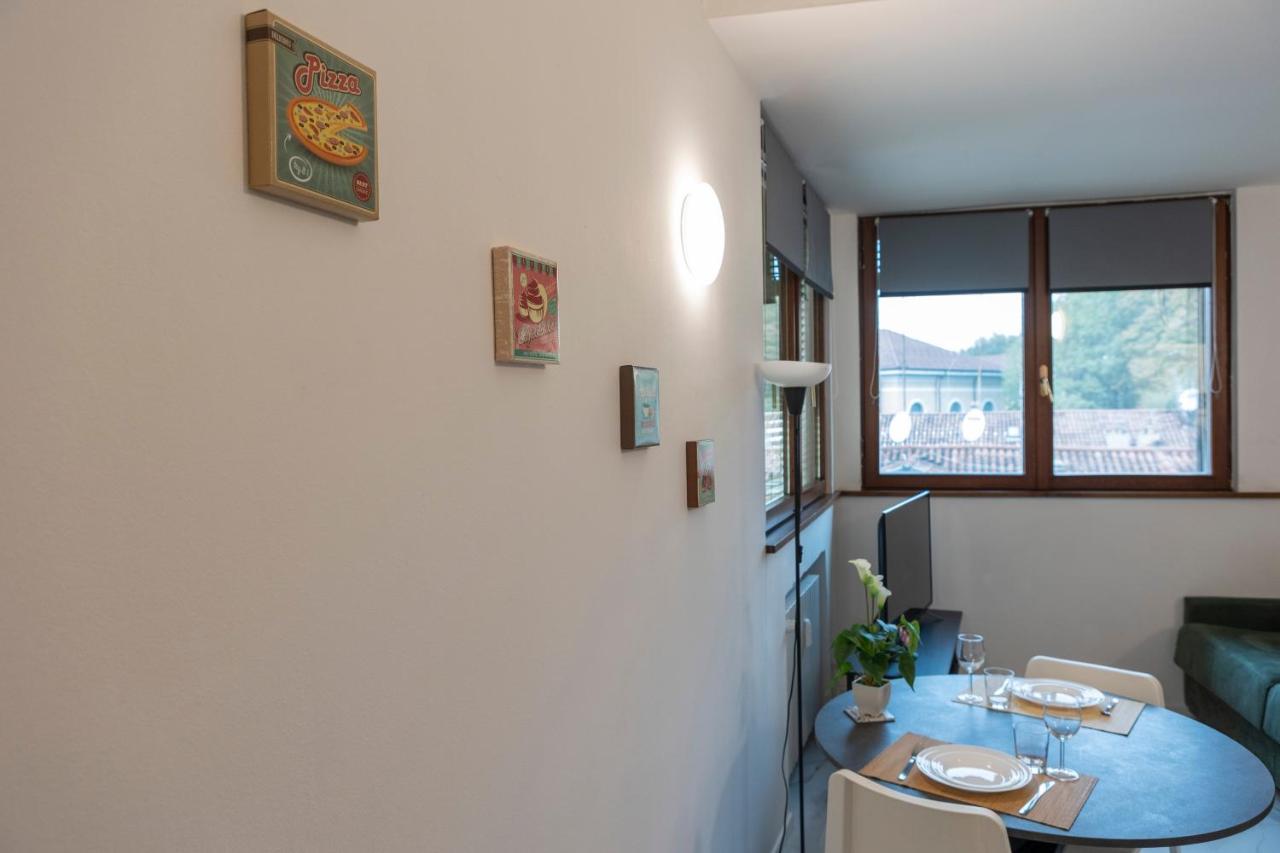 Santa Marta Apartments Мілан Екстер'єр фото