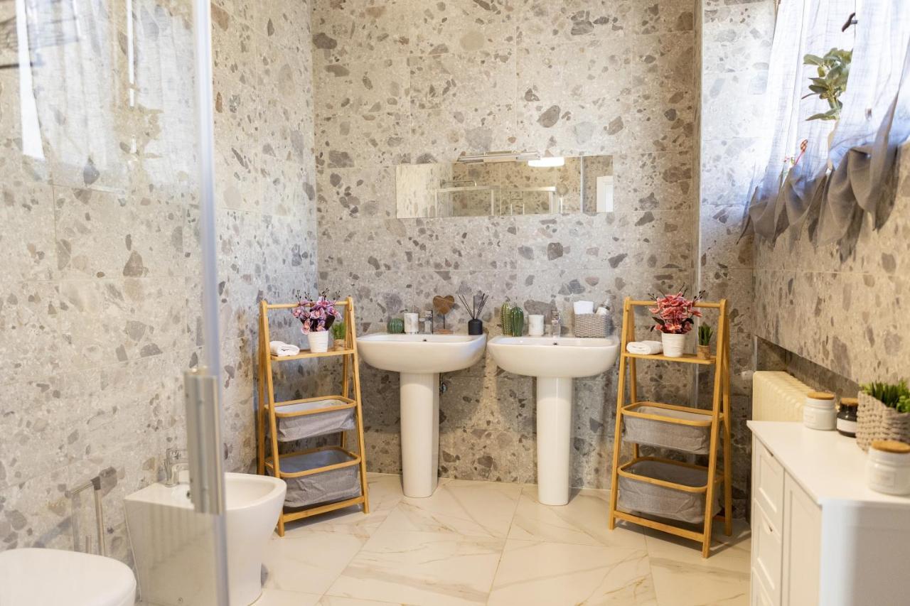Santa Marta Apartments Мілан Екстер'єр фото